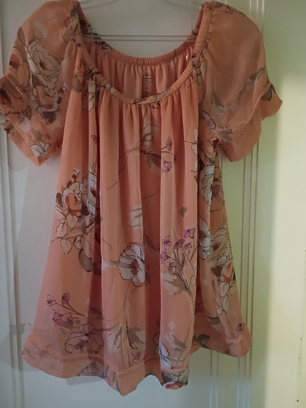 Saint John's Bay Active Peach Floral Peasant Blouse